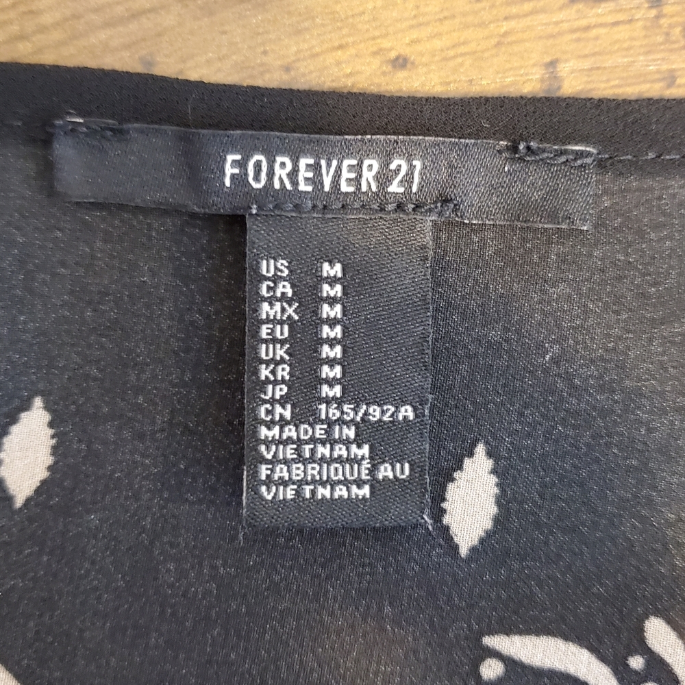 Forever 21 Floral Chiffon Top - Picture 3 of 4